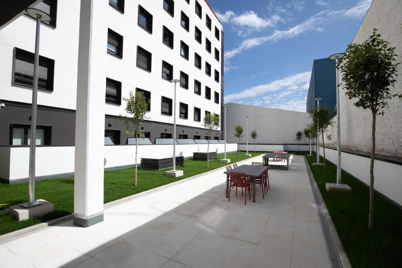 Micampus Xaudaro Student Residence Madrid Eksteriør billede