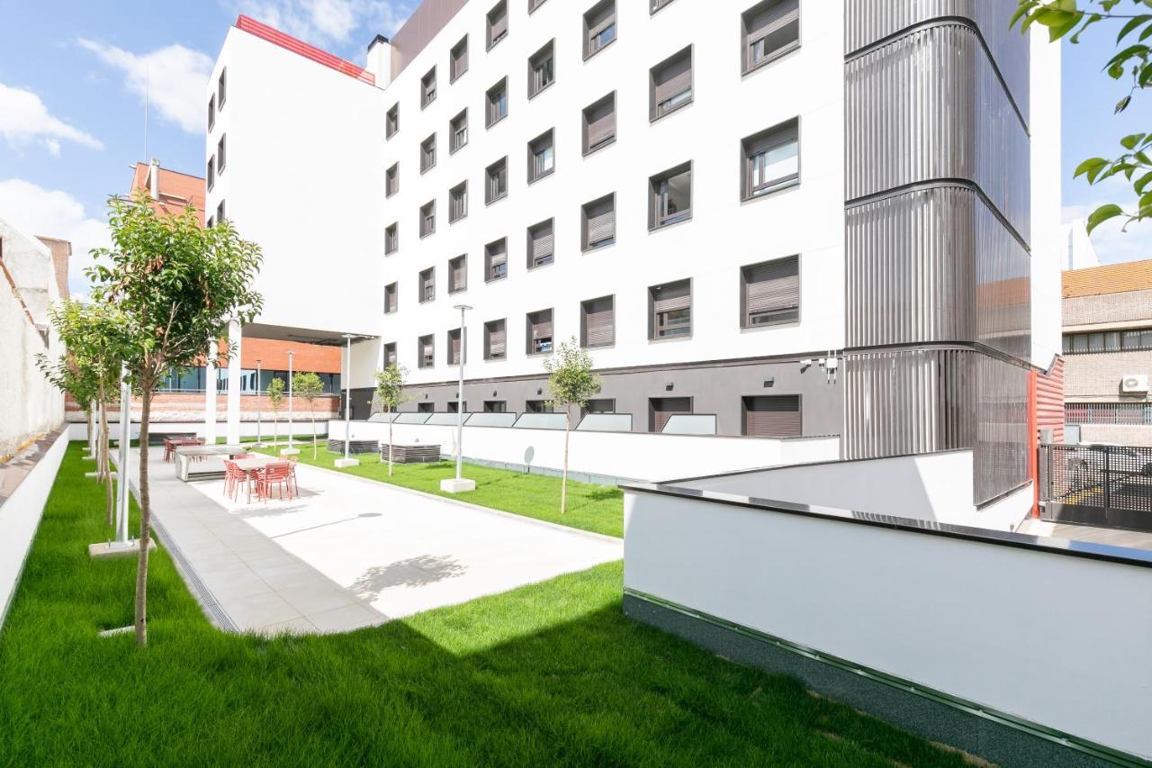 Micampus Xaudaro Student Residence Madrid Eksteriør billede